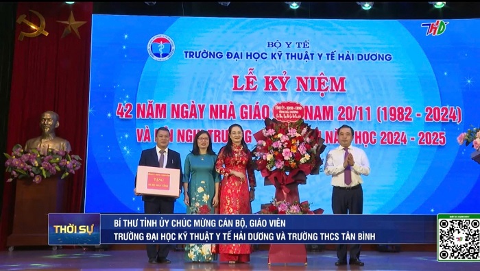 Bí thư Tỉnh uỷ chúc mừng cán bộ, giáo viên Trường Đại học Kỹ thuật y tế Hải Dương và Trường THCS Tân Bình